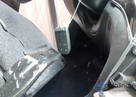 2017 Jeep Grand Cherokee Overland 4X4 из США, поврежденный, VIN 1C4RJFCT9HC880641